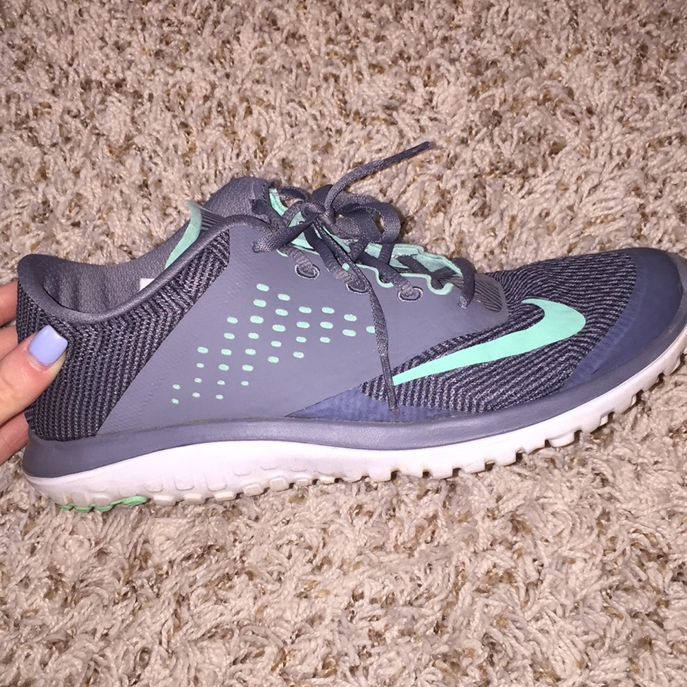 NIKE FITSOLE